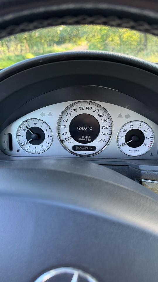 Mercedes Benz E 350 2005 — photo 6