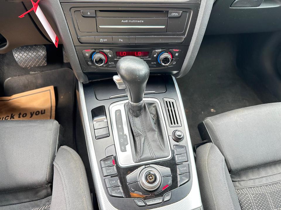 Audi A4 2011 — photo 15