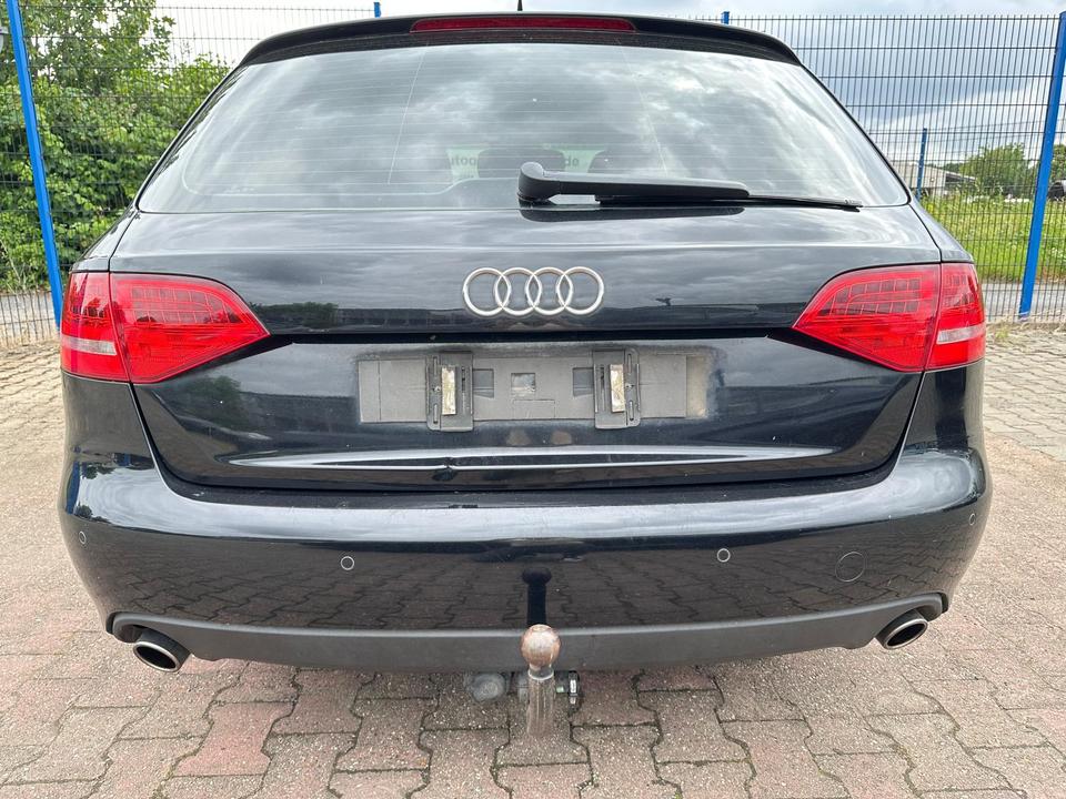 Audi A4 2011 — photo 5