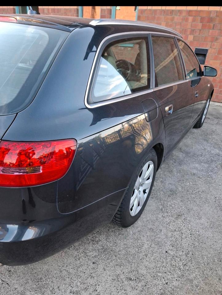 Audi A6 2008 — салон