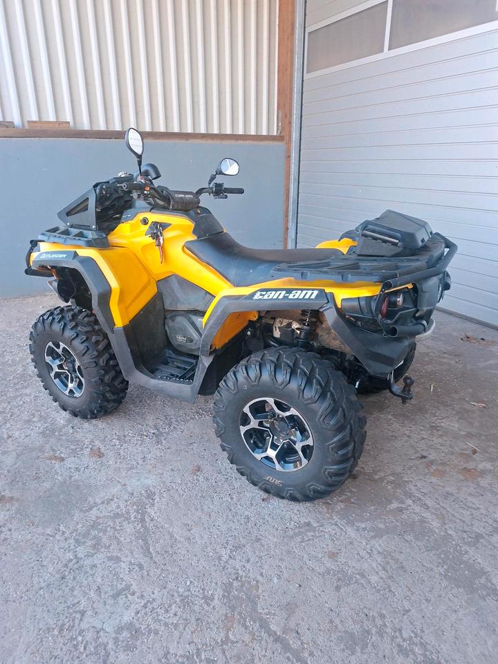 Weitere Motorräder can am outlander 800 R XT xmr 2013 — rear view