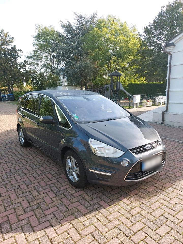 Ford S-Max 2011 — photo 6