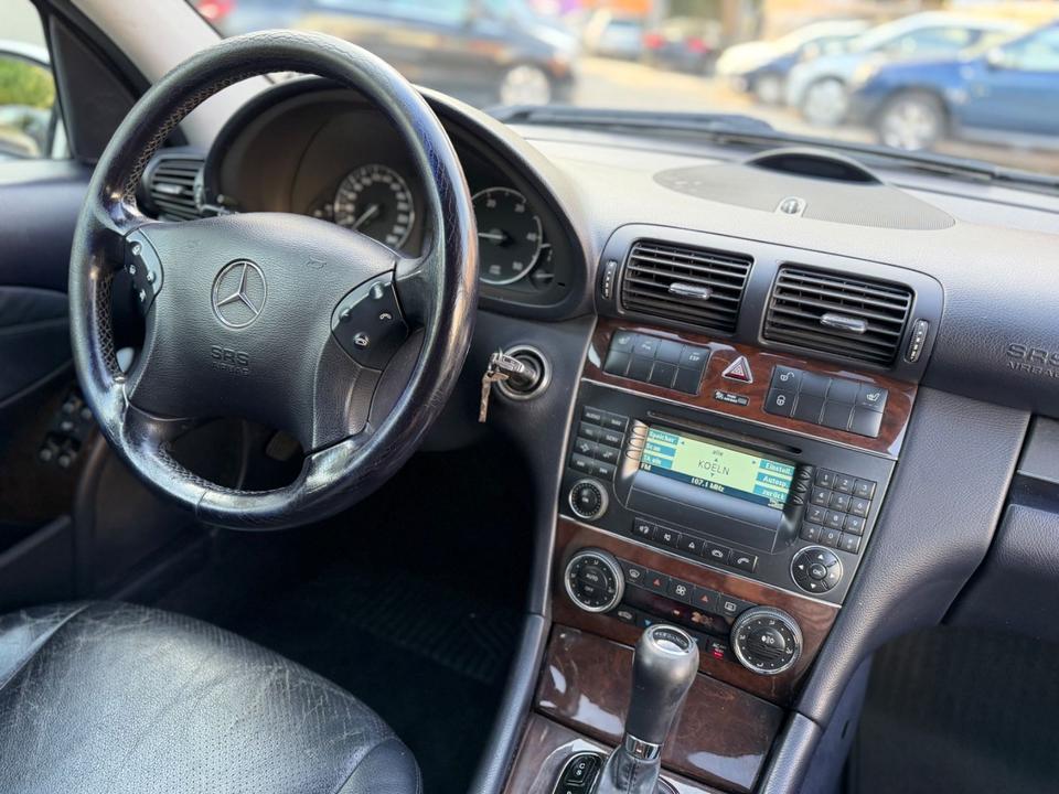 Mercedes Benz C 220 2004 — photo 23