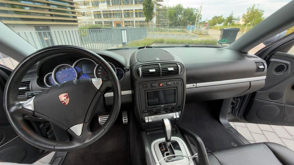Porsche Cayenne 2006 — photo 10