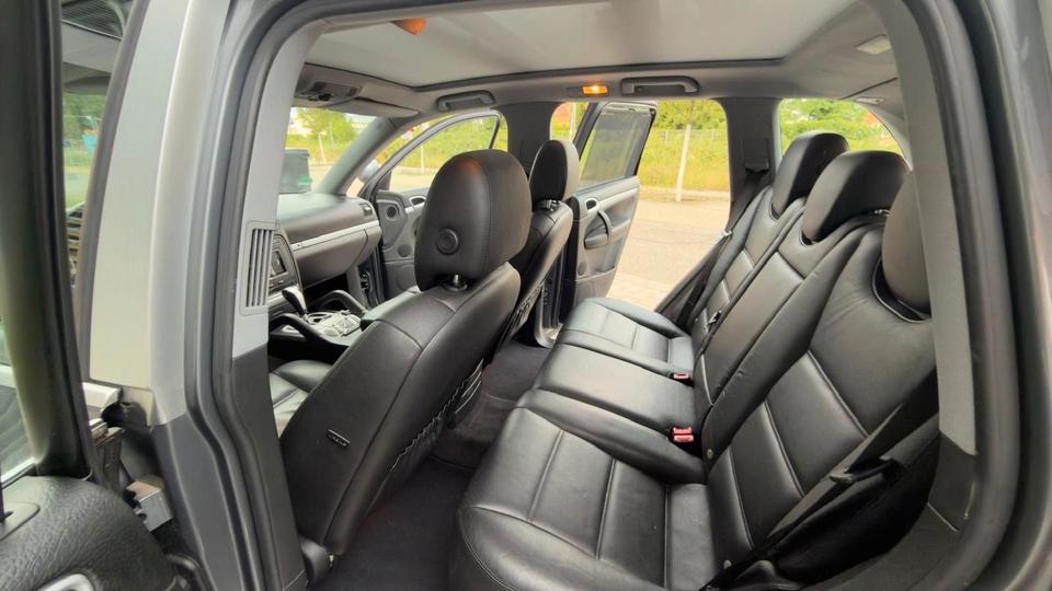 Porsche Cayenne 2006 — photo 9