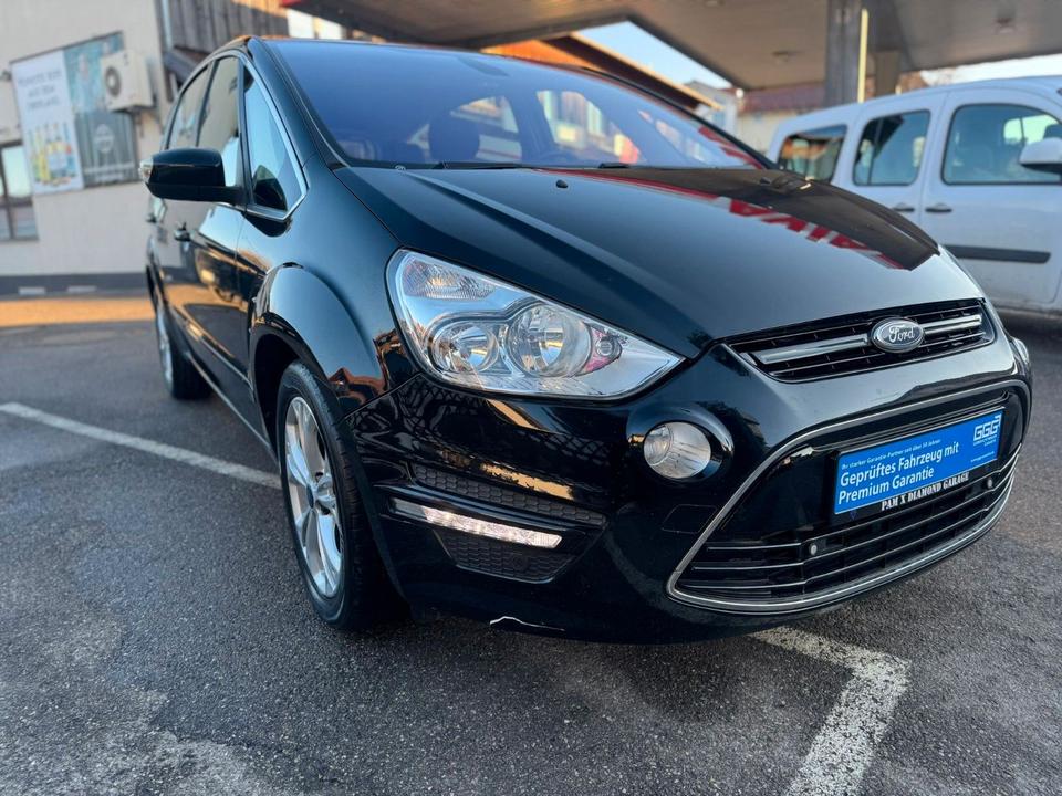 Ford S-Max 2013 — rear view
