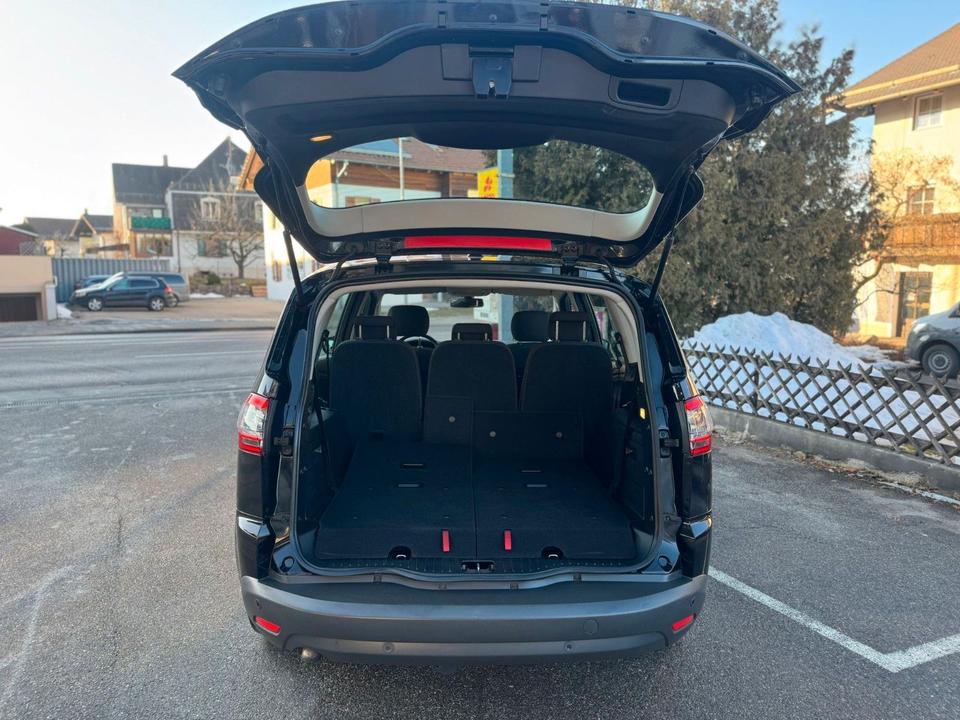 Ford S-Max 2013 — photo 9