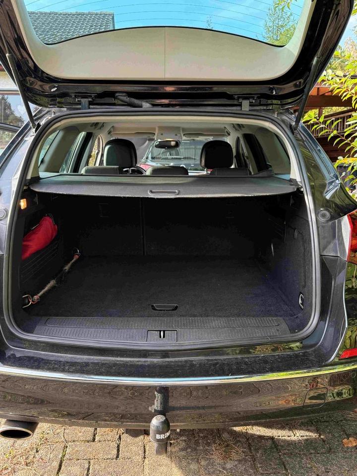 Opel Astra 2013 — photo 14