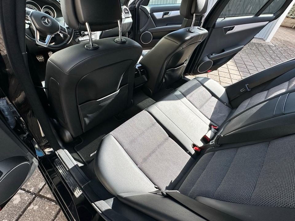 Mercedes Benz C 200 2012 — photo 10