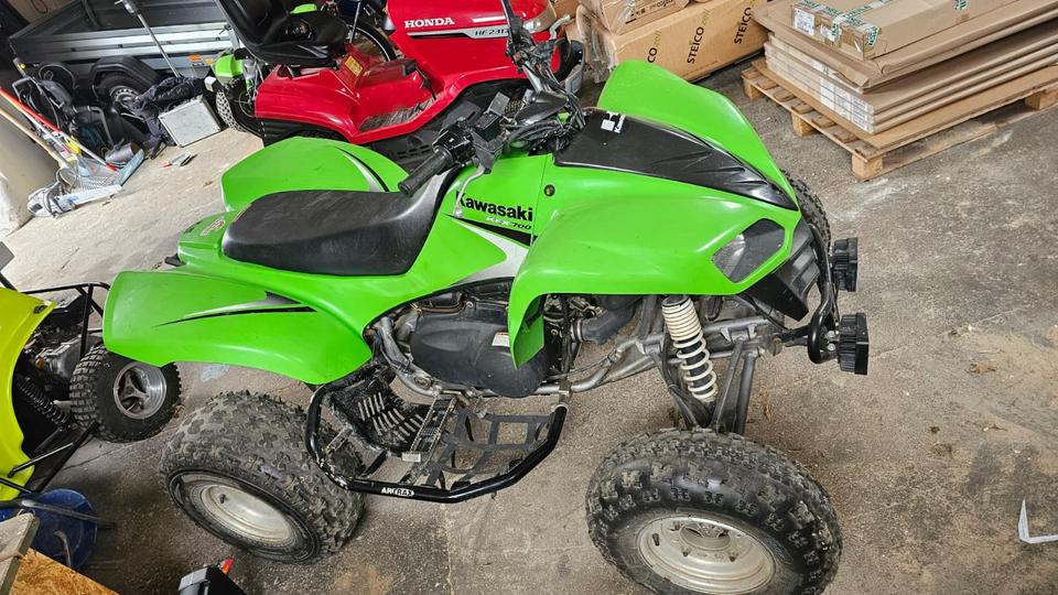 Kawasaki KFX 700 LOF – TÜV neu – läuft, wenig Kraft – Privat 2008 — rear view
