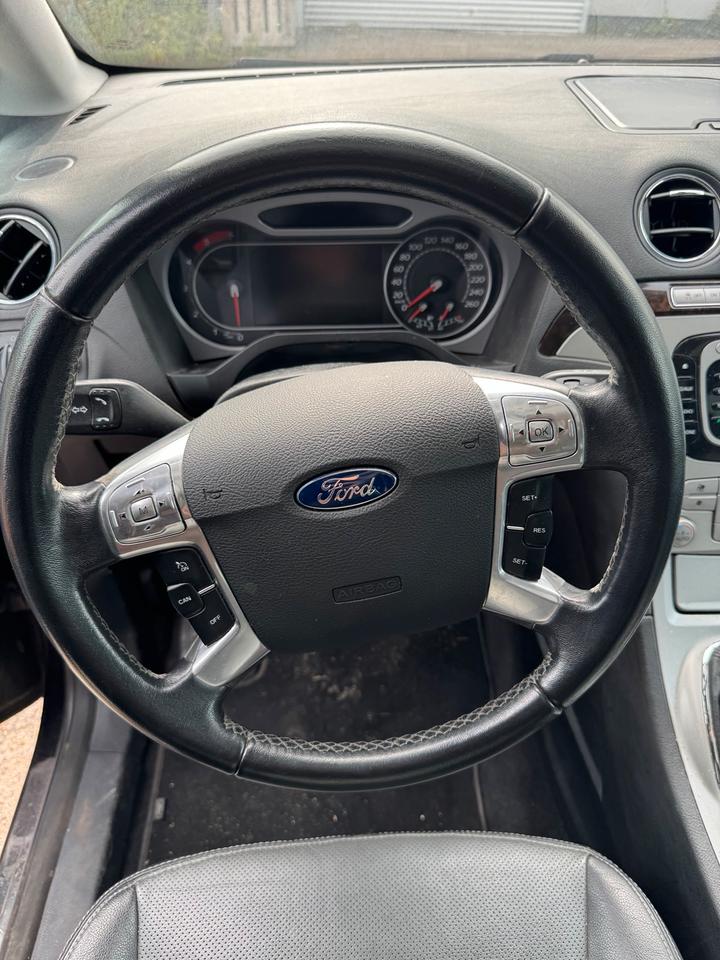 Ford C-Max 2008 — photo 6