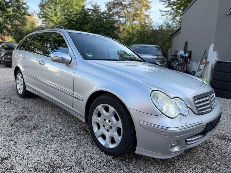 Mercedes Benz C 220 2004 — photo 5