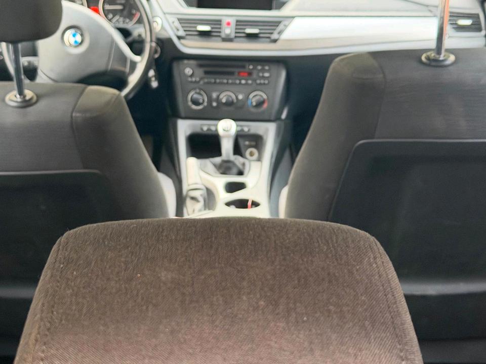 BMW X1 2010 — photo 12