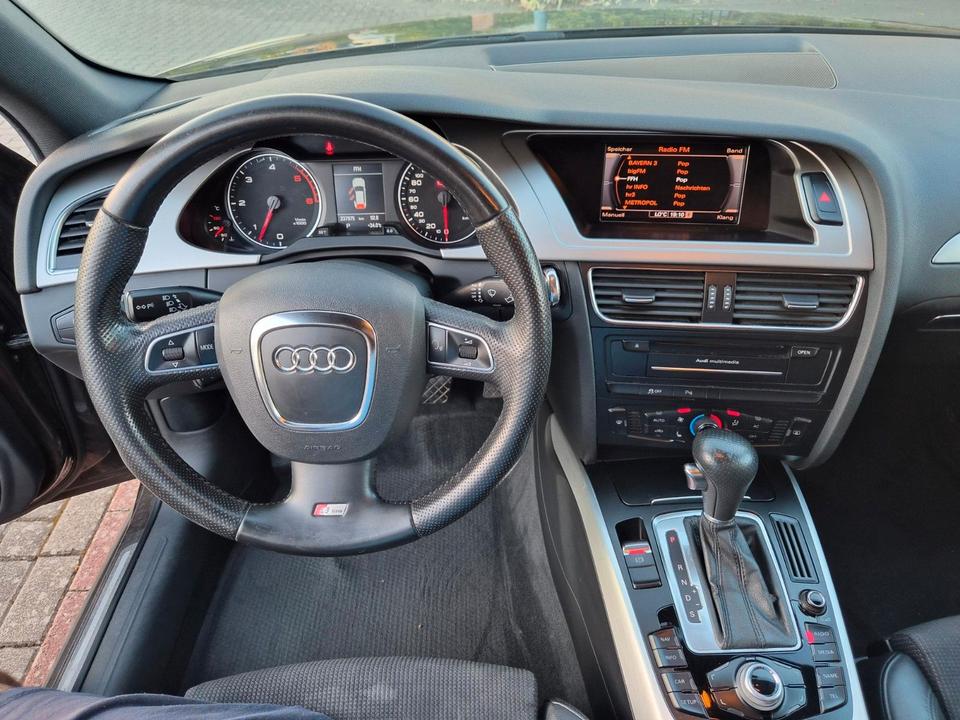 Audi A4 2011 — photo 6
