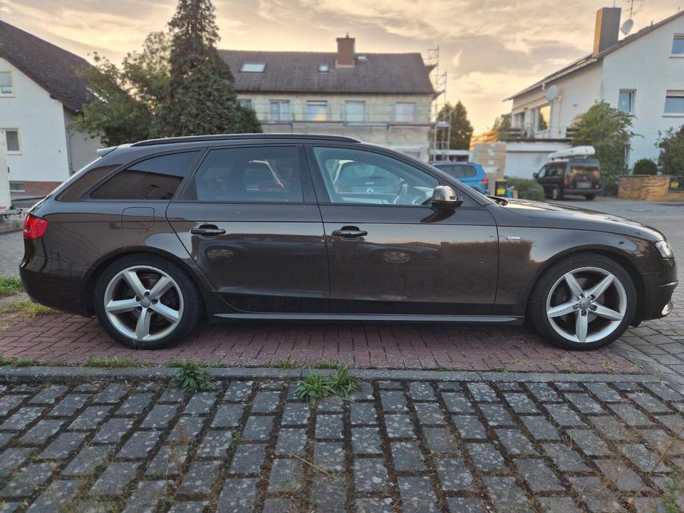 Audi A4 2011 — photo 7