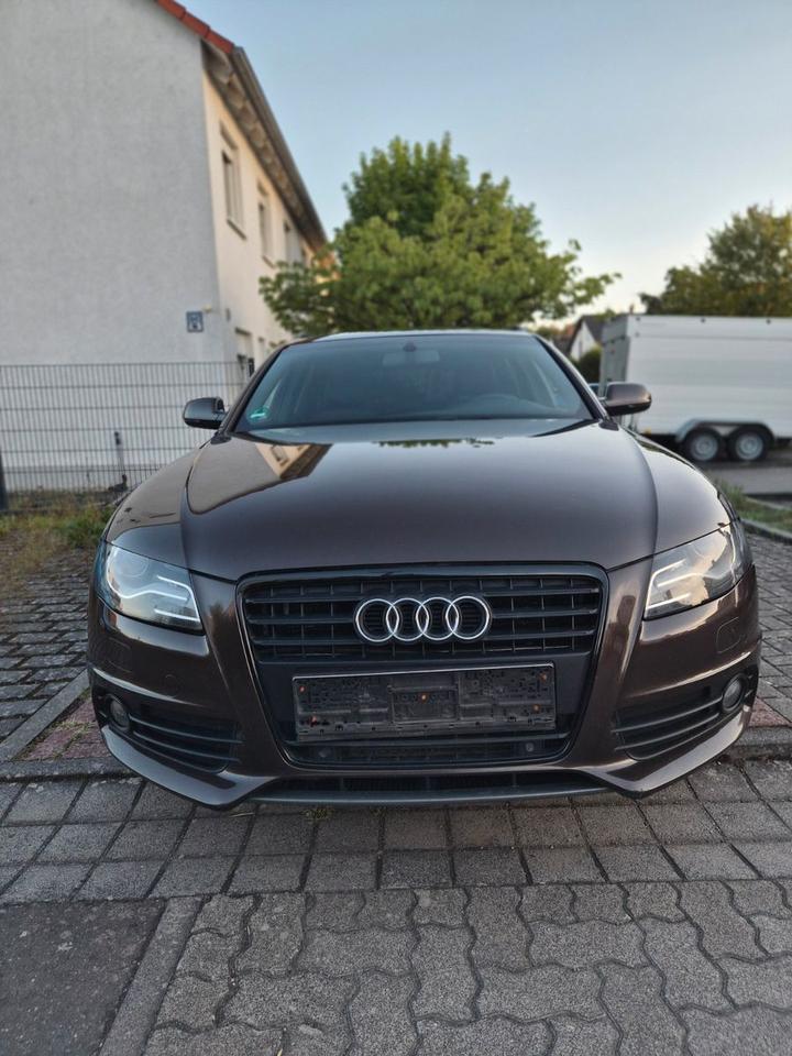 Audi A4 2011 — photo 9