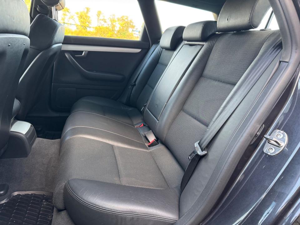 Audi A4 2007 — photo 25