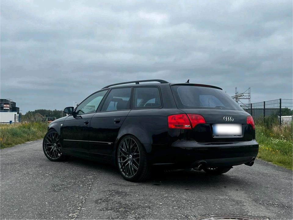 Audi A4 2005 — rear view