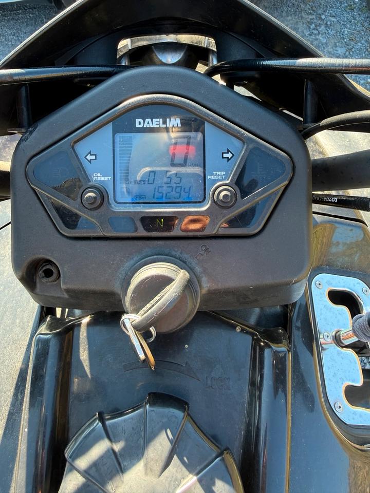 Weitere Motorräder Daelim ET 250 Automatik – Bj. – 15.300 km – TÜV 11/2027 2007 — engine 250 ccm
