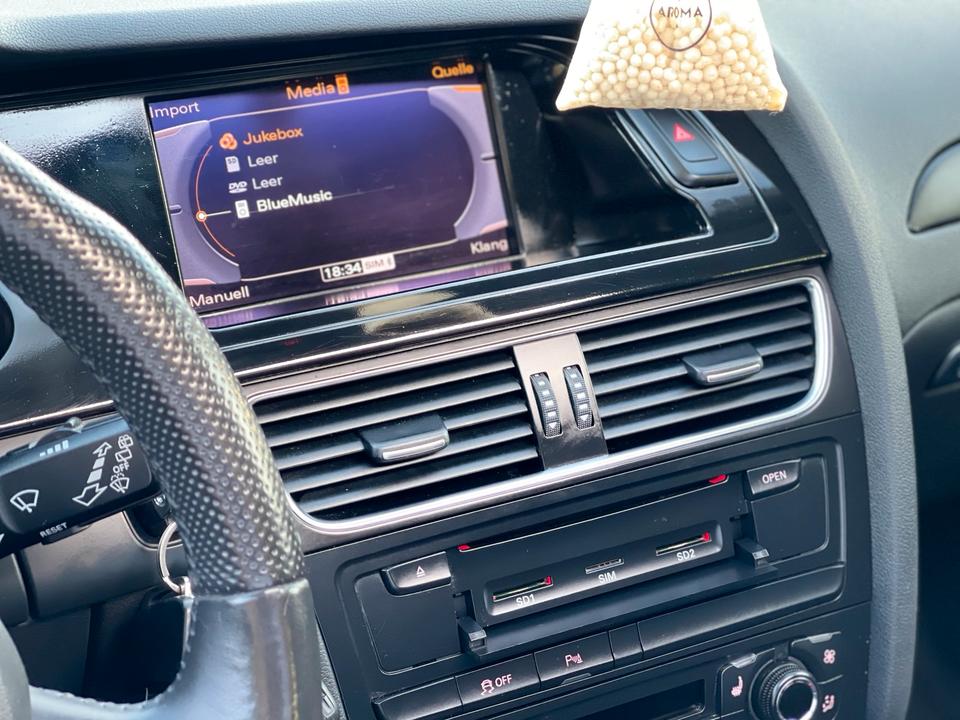 Audi A4 2011 — photo 15