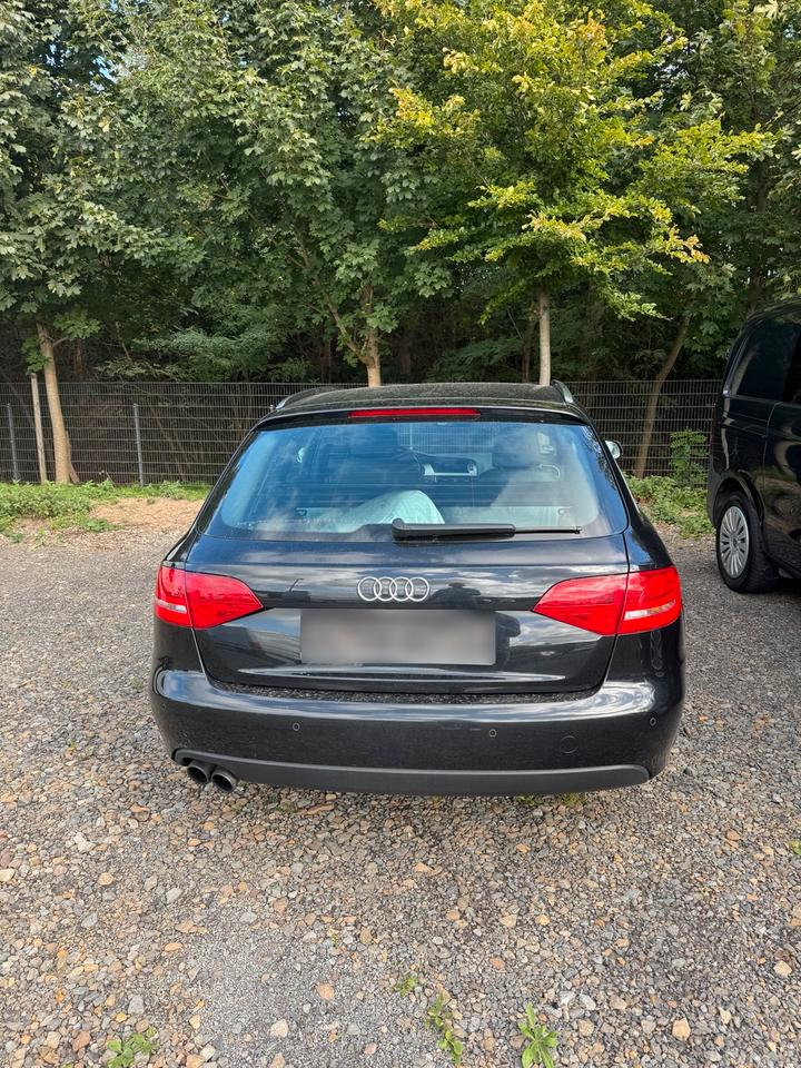 Audi A4 2011 — photo 6