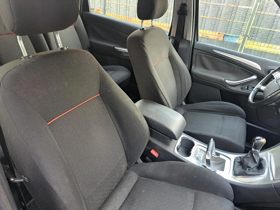 Ford S-Max 2008 — photo 12