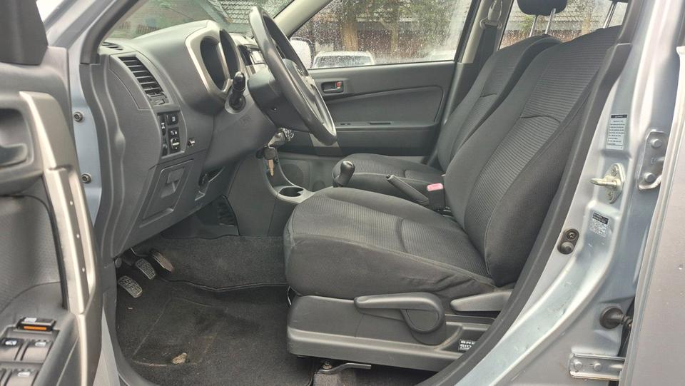 Daihatsu Terios 2006 — photo 17