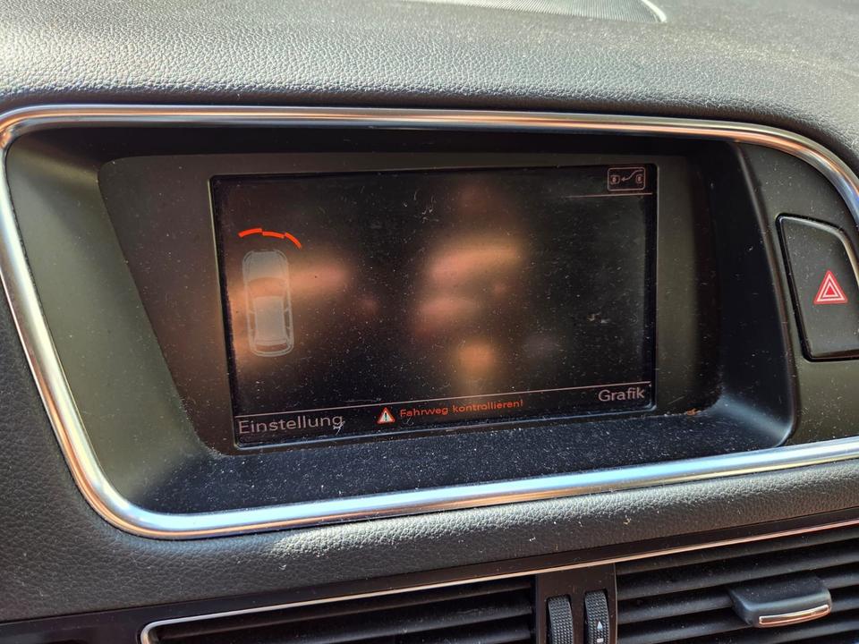 Audi Q5 2009 — photo 10