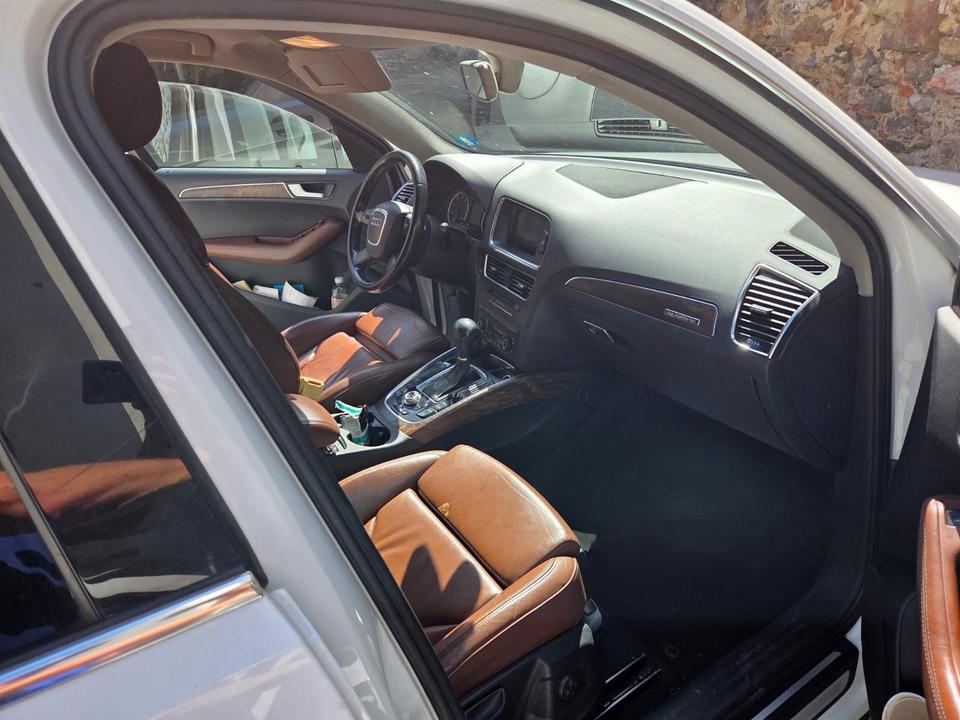 Audi Q5 2009 — photo 12