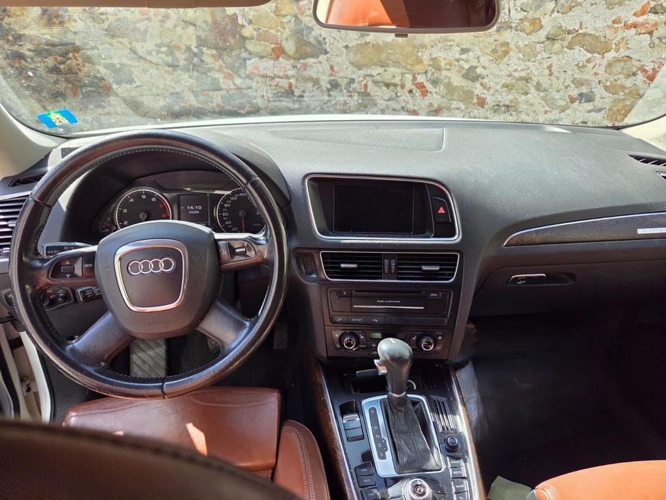 Audi Q5 2009 — photo 8