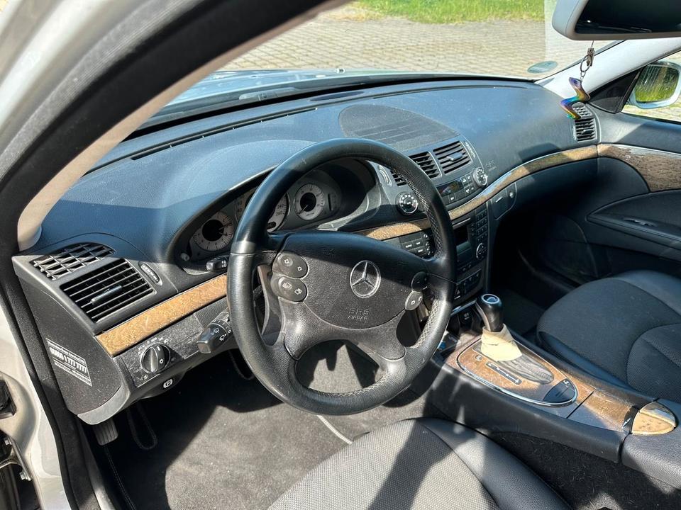 Mercedes Benz 220 2007 — photo 8