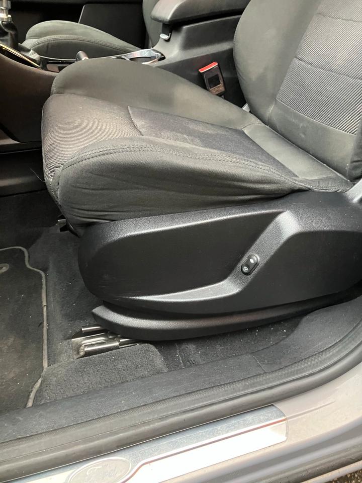 Ford S-Max 2013 — photo 13
