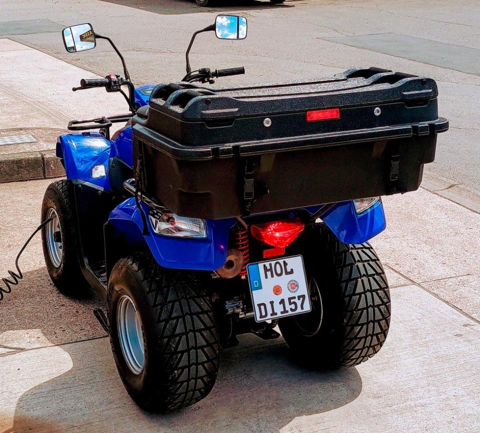 Kymco Quad Kymco MXU 150 TÜV neu 2008 — rear view