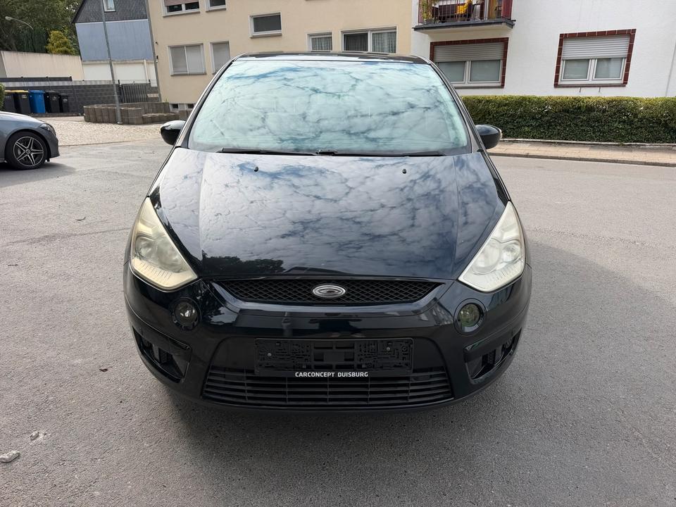 Ford S-Max 2006 — rear view