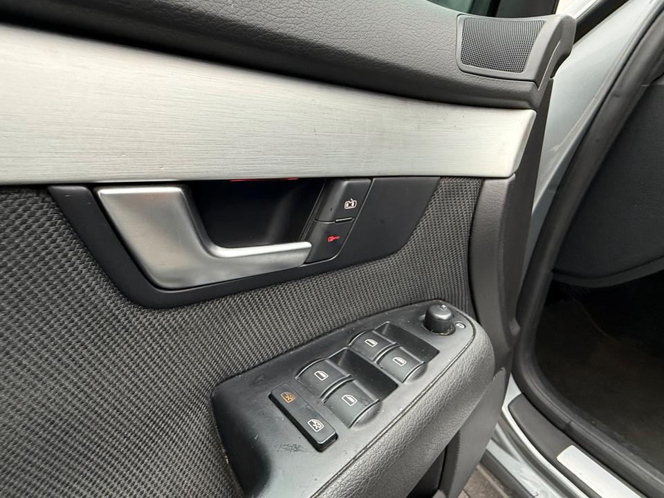 Audi A4 2007 — photo 16