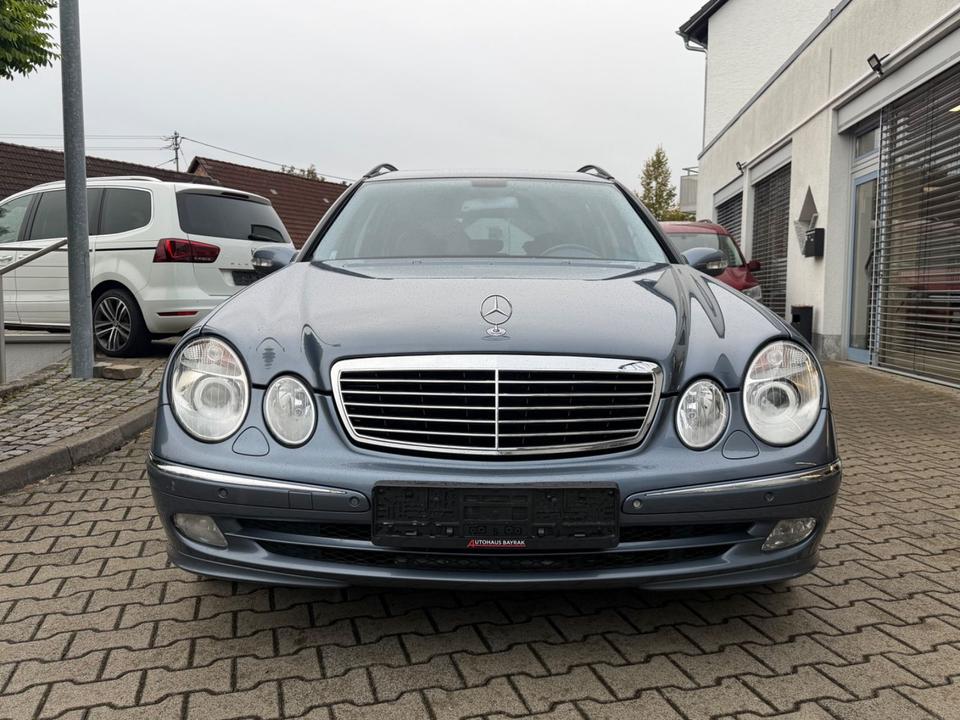 Mercedes Benz E 50 2004 — rear view