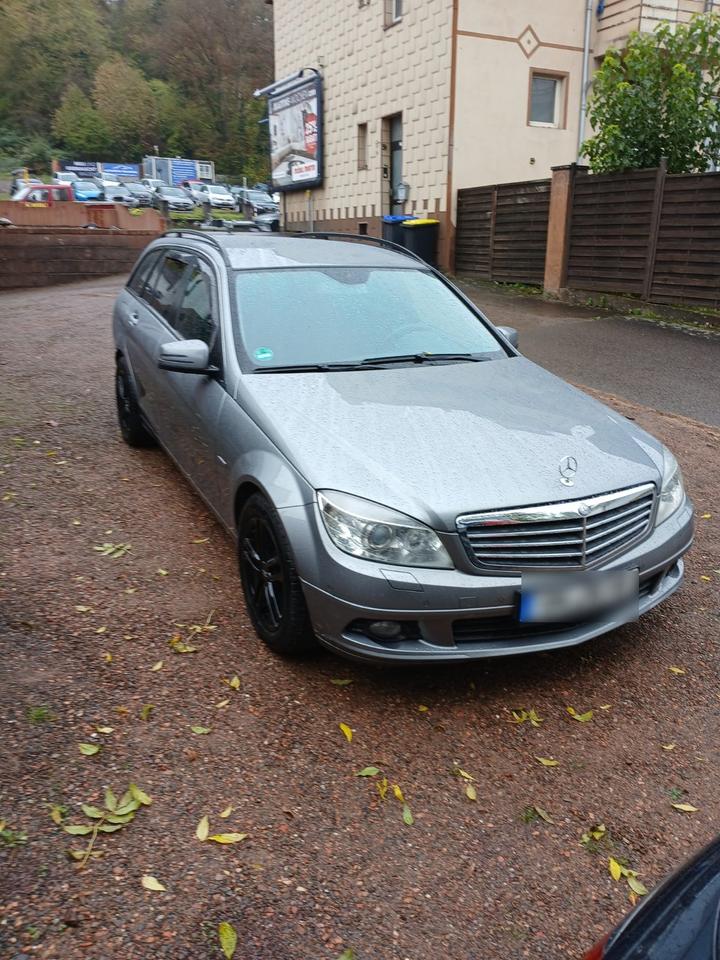 Mercedes Benz C 200 2010 — photo 18