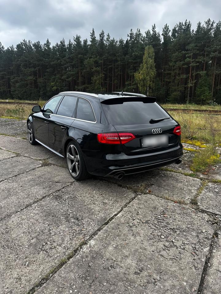 Audi A4 2012 — photo 7