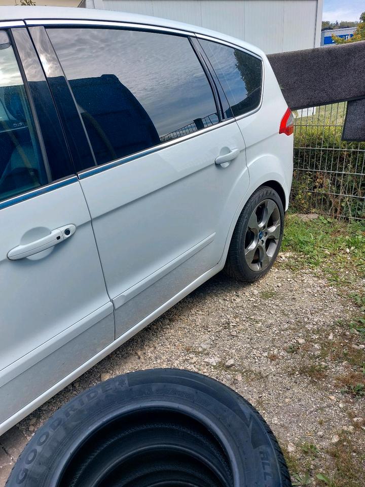 Ford S-Max 2011 — photo 8