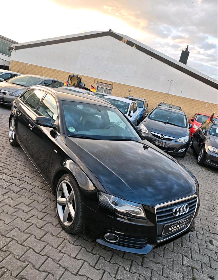 Audi A4 2010 — двигун