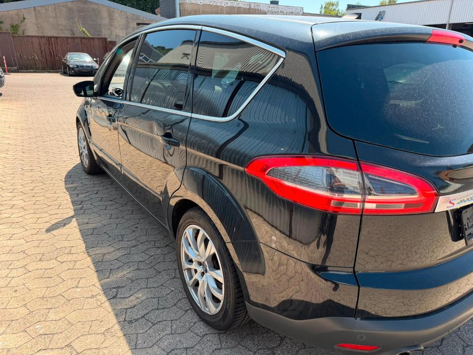 Ford S-Max 2011 — interior