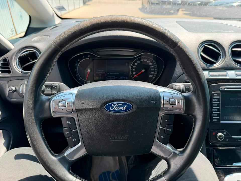 Ford S-Max 2011 — photo 5