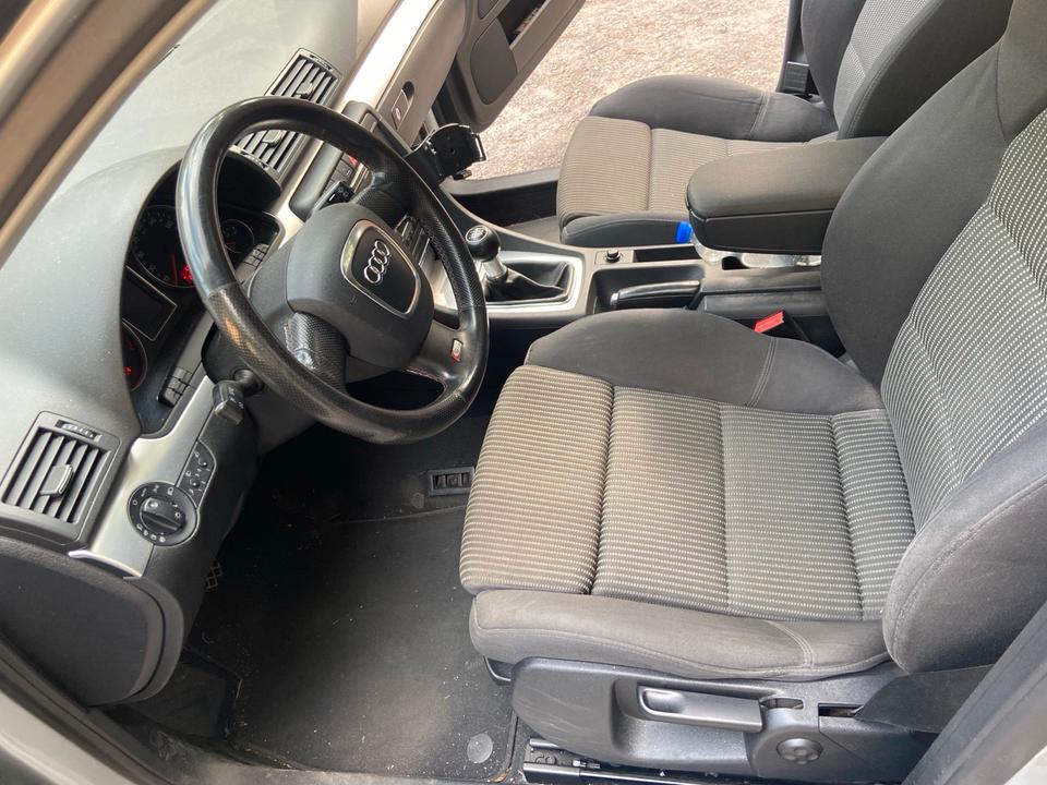 Audi A4 2006 — photo 10
