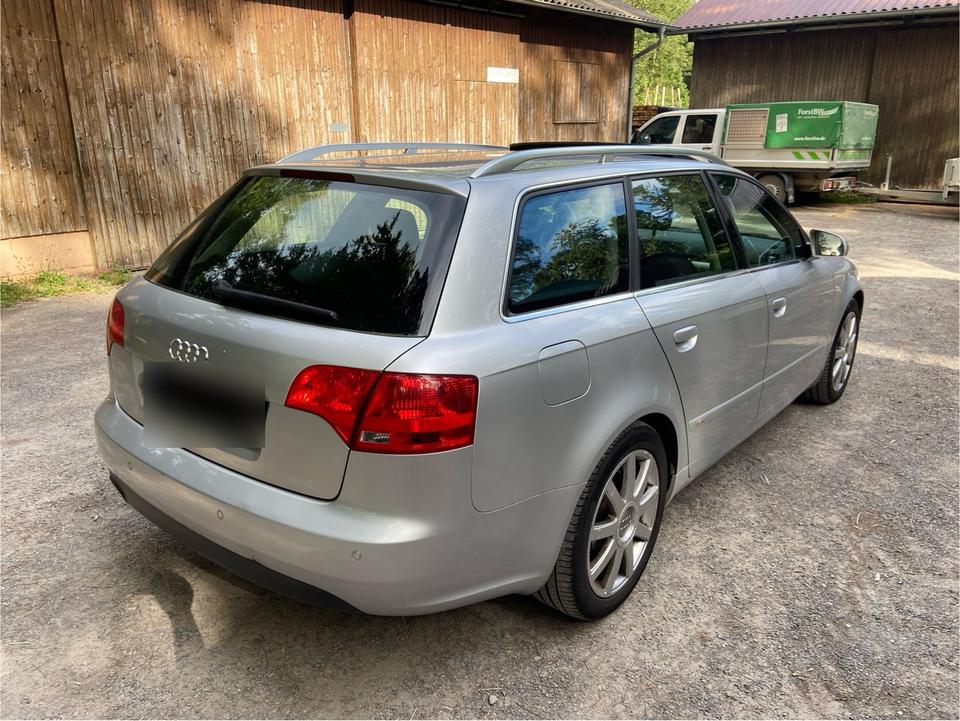 Audi A4 2006 — engine