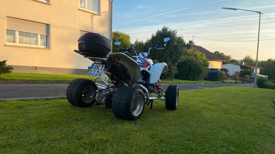 Suzuki Gelöscht • Suzuki LTZ 400 Quad TÜV bis 2028 LOF Zulassung 2009 — interior