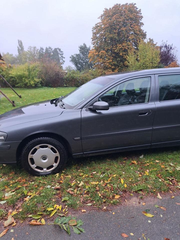 Volvo V70 2006 — vehicle for AFU Ukraine