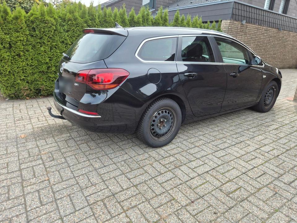 Opel Astra 2015 — photo 8