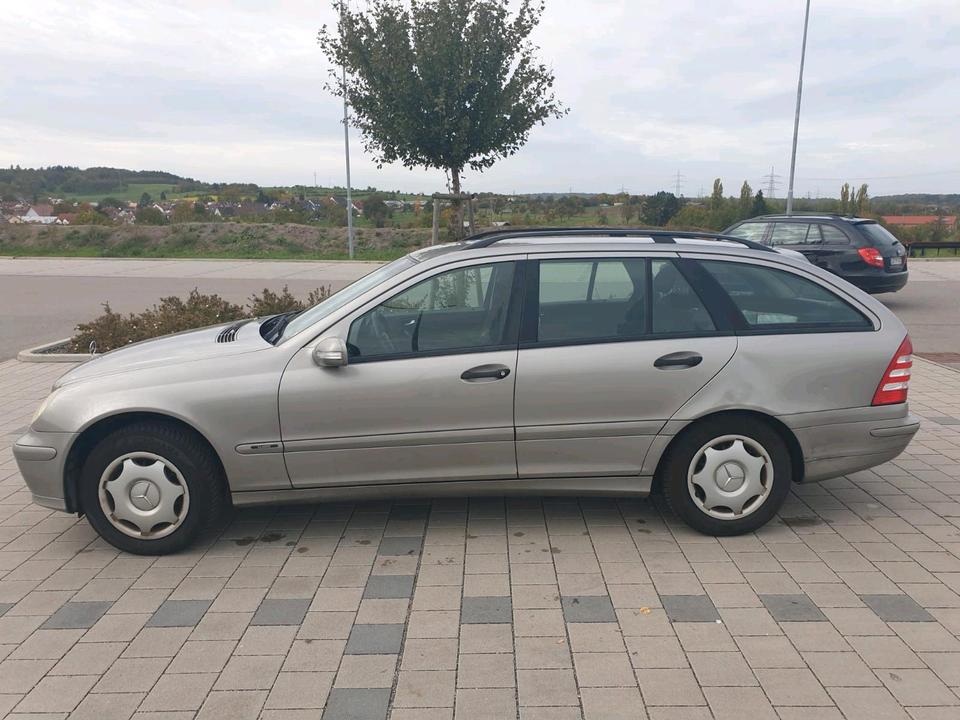 Mercedes Benz C 180 2004 — двигун
