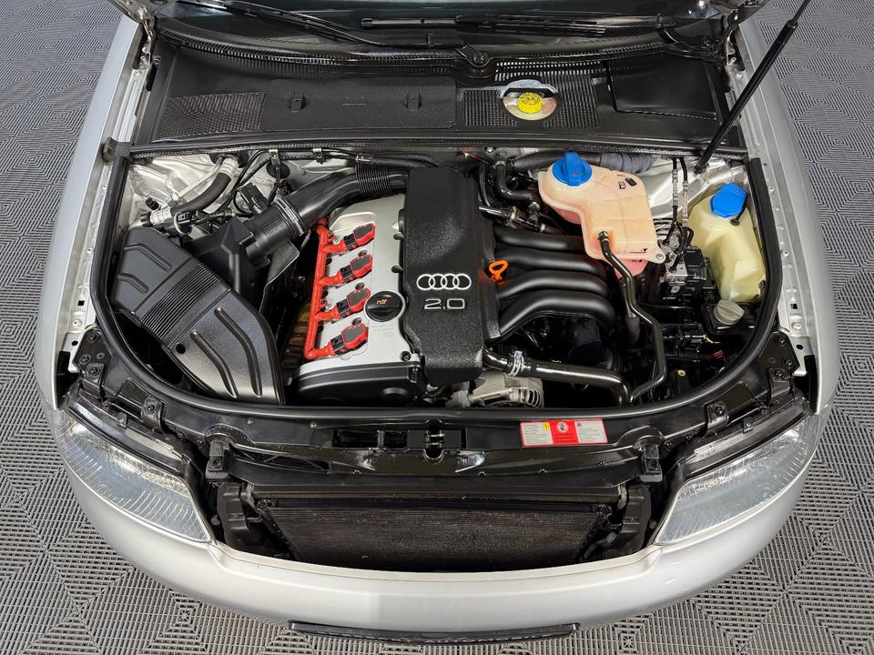 Audi A4 2004 — photo 19