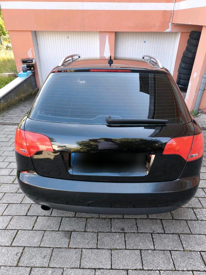 Audi A4 2005 — rear view